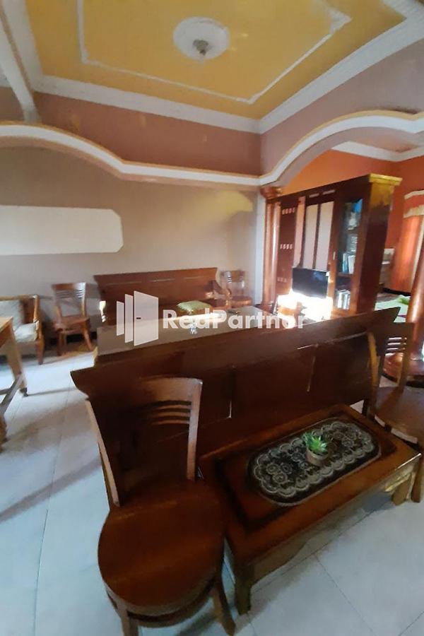 Bromo Indah Lestari Homestay Mitra Reddoorz Pasuruan Exterior photo
