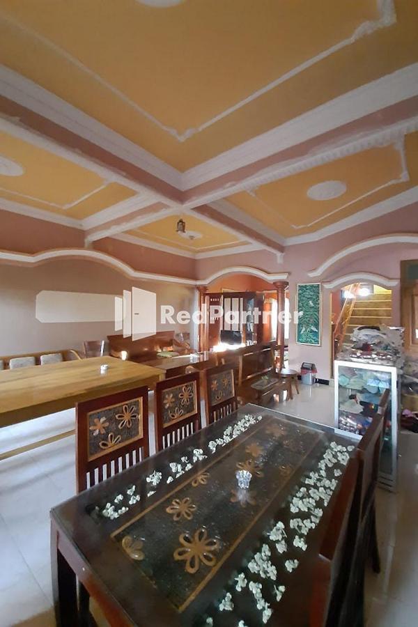 Bromo Indah Lestari Homestay Mitra Reddoorz Pasuruan Exterior photo